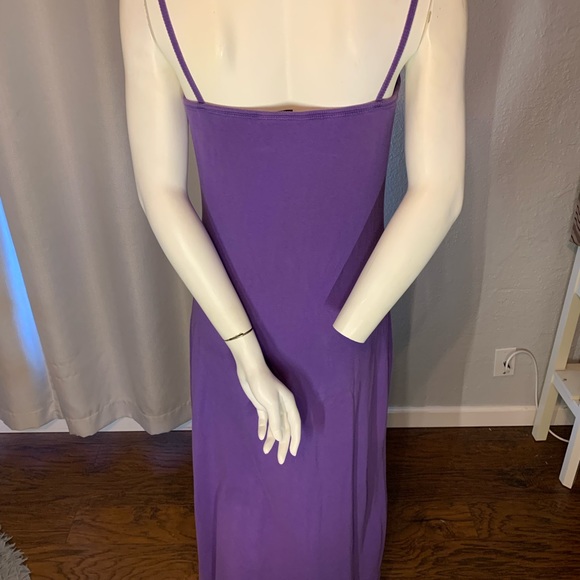 Purple maxi dress with spaghetti strap bra too - Picture 2 of 2